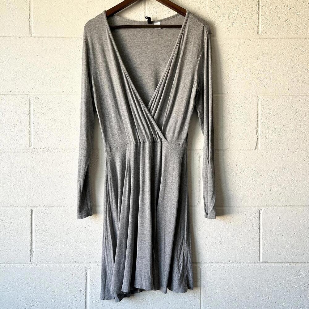 H&M Gray Long Sleeve V-Neck Fit And Flare Skater Dress Women's Large 12